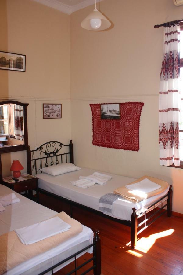Mmebassia Bed and Breakfast Chania  Exteriör bild