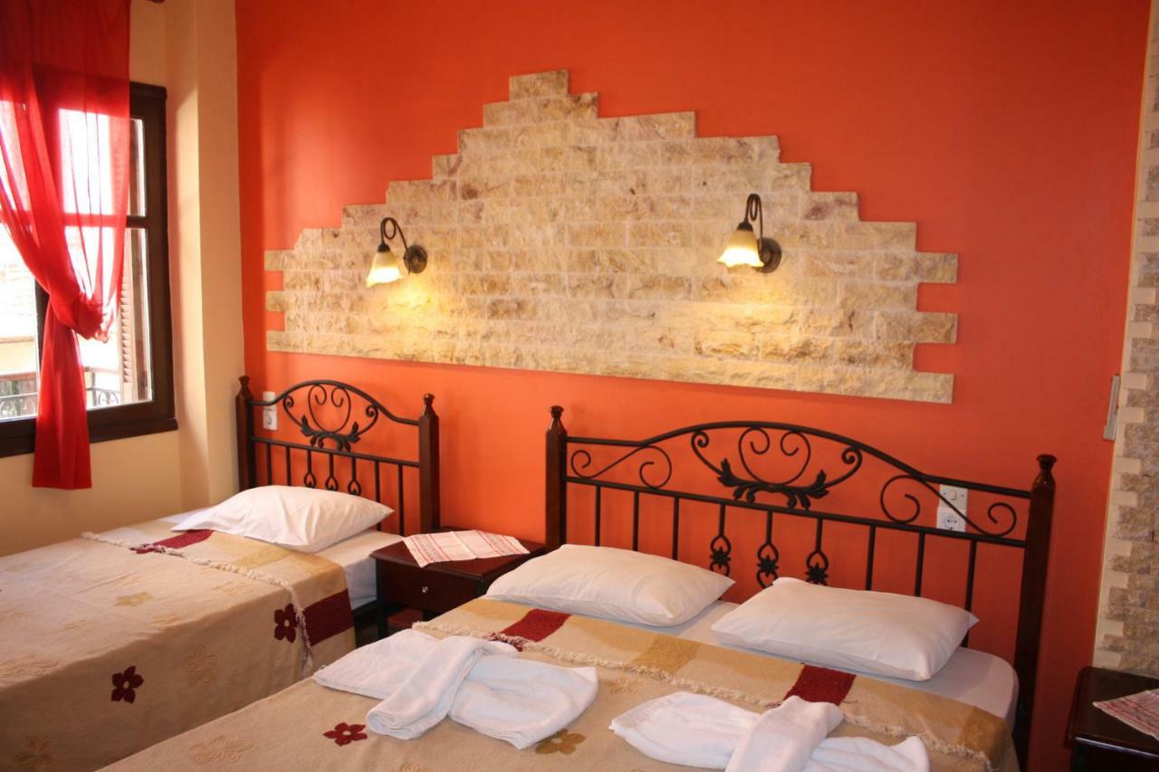 Mmebassia Bed and Breakfast Chania  Exteriör bild